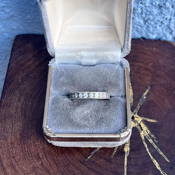 Vintage Cocktail Ring Size 7 1/4 With Cubic Zirconia and Sterling Silver - Picture 2 of 10